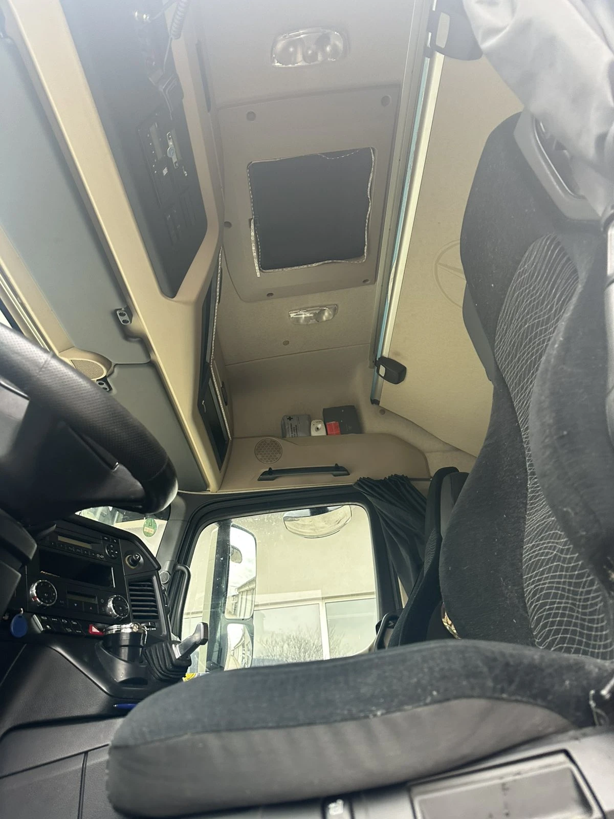 Mercedes-Benz Actros, снимка 11 - Камиони - 53942366