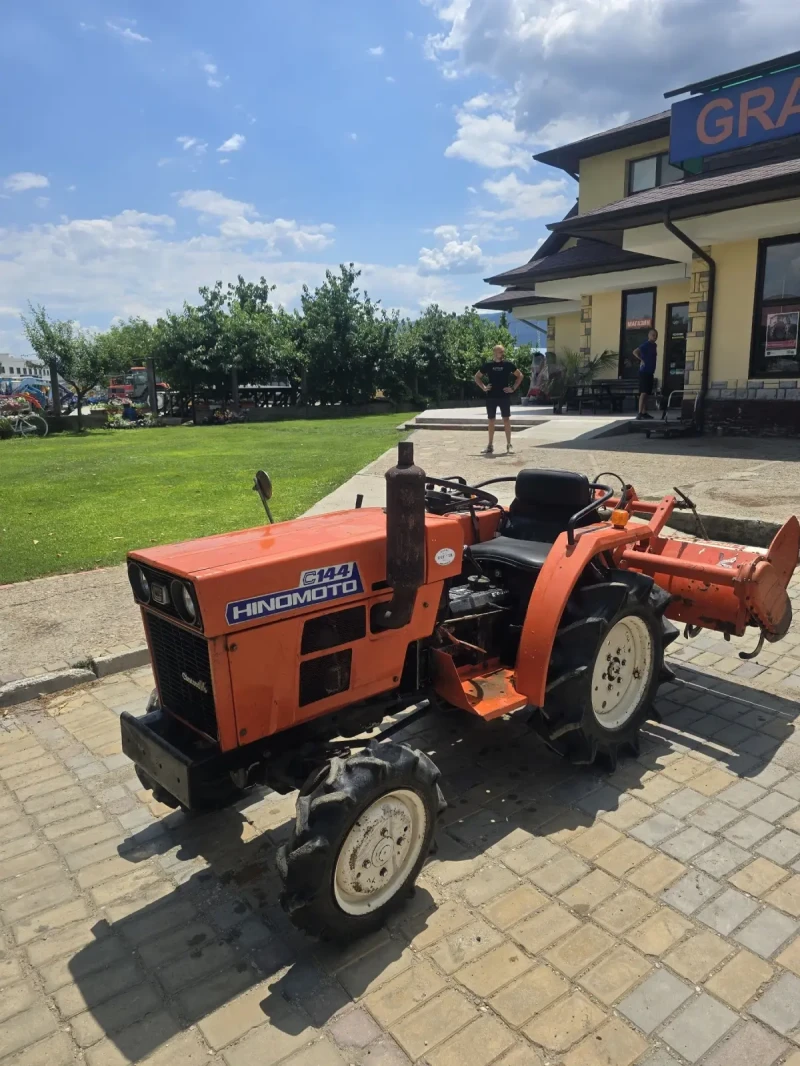 Трактор Kubota Hinomoto 144, снимка 2 - Селскостопанска техника - 50847527