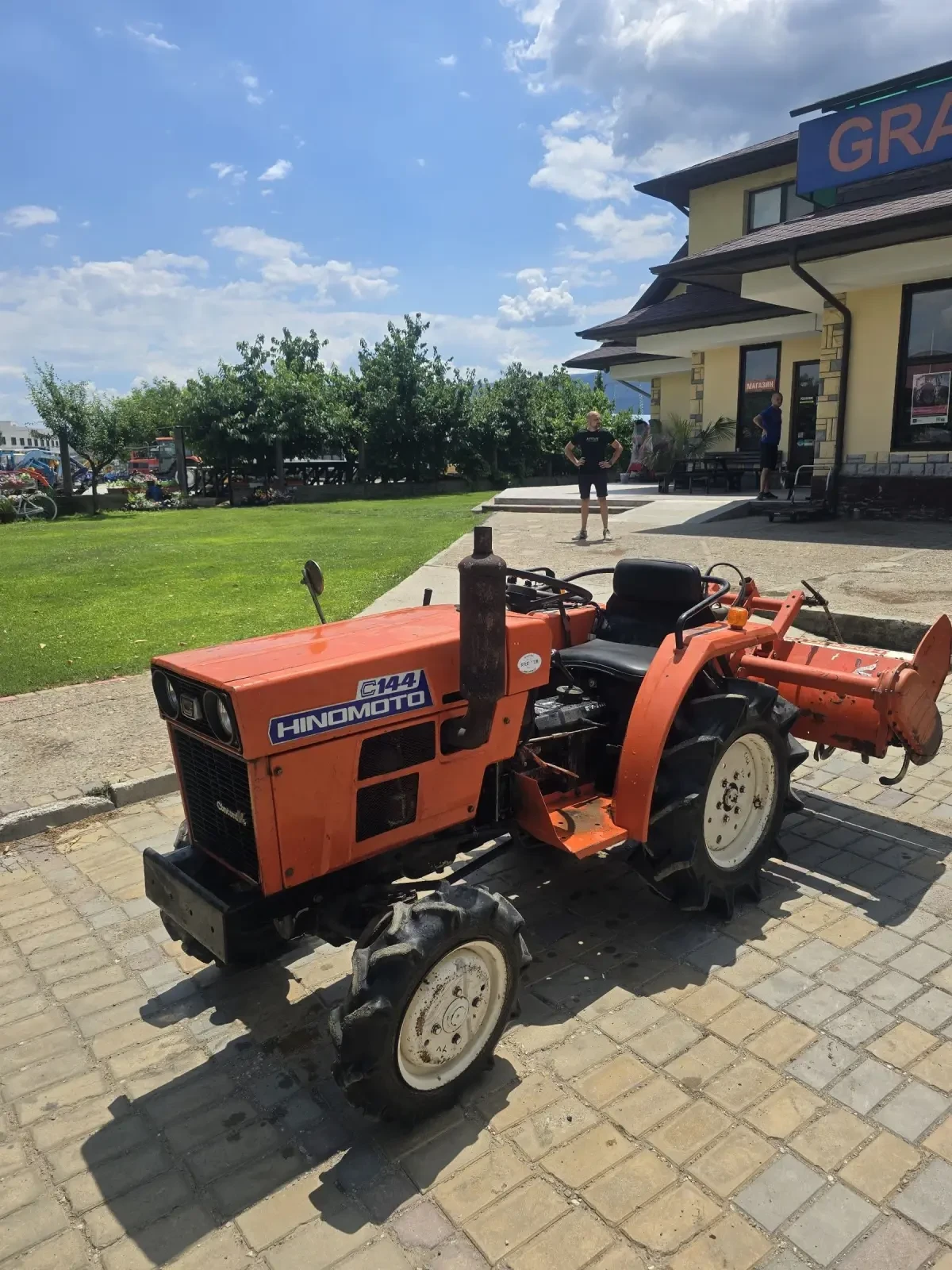 Трактор Kubota Hinomoto 144 - изображение 2