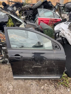 Nissan Qashqai +2 2013г предна дясна врата, снимка 2