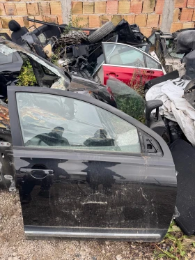 Nissan Qashqai +2 2013г предна дясна врата, снимка 1