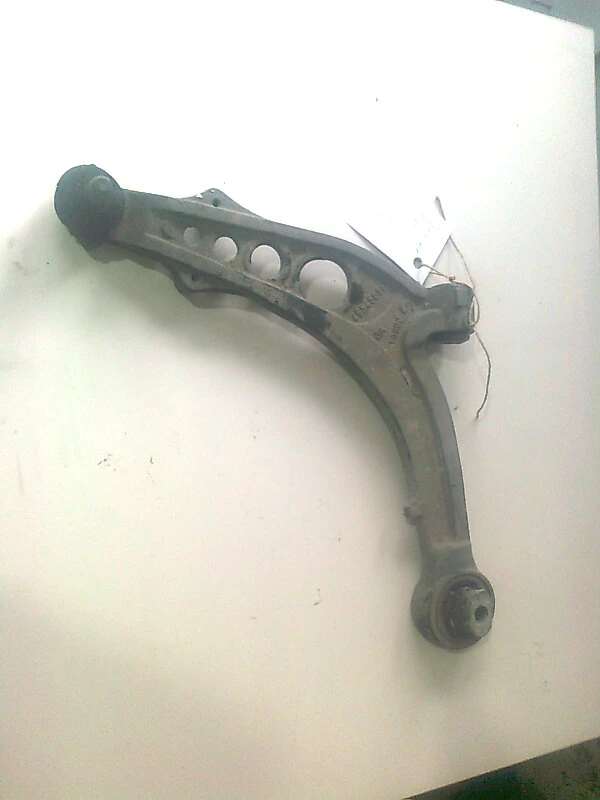 носач преден ляв за Фиат Пунто мк2 1.9д