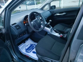 Toyota Auris 1.8i-147кс-ШВЕЙЦАРИЯ-РЪЧКА-6ск-FACELIFT-Keyless, снимка 9