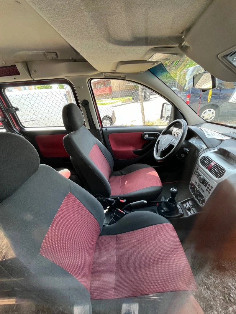 Opel Combo, снимка 7 - Автомобили и джипове - 46562329