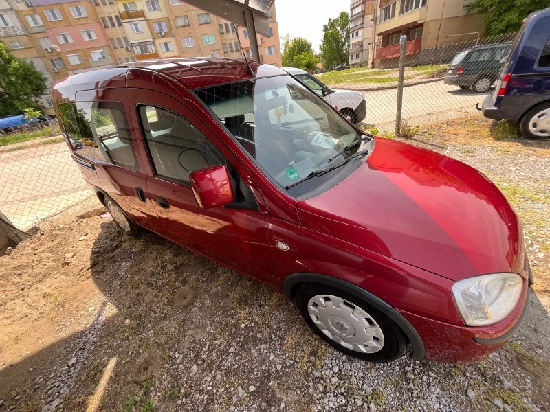 Opel Combo, снимка 5 - Автомобили и джипове - 46562329