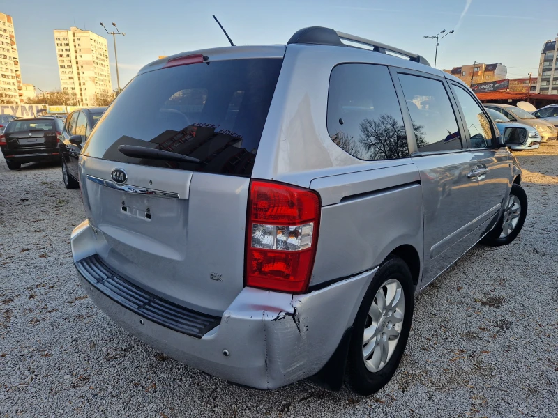 Kia Carnival 2.9CRDI/7м, снимка 5 - Автомобили и джипове - 48111317