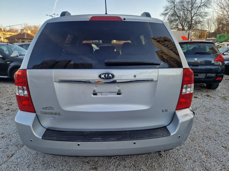 Kia Carnival 2.9CRDI/7м, снимка 6 - Автомобили и джипове - 48111317