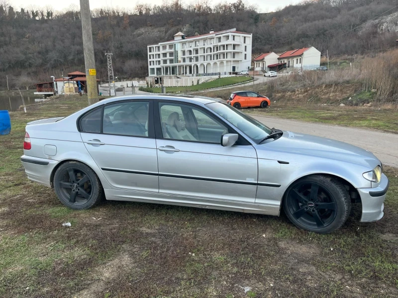 BMW 320, снимка 13 - Автомобили и джипове - 48135985