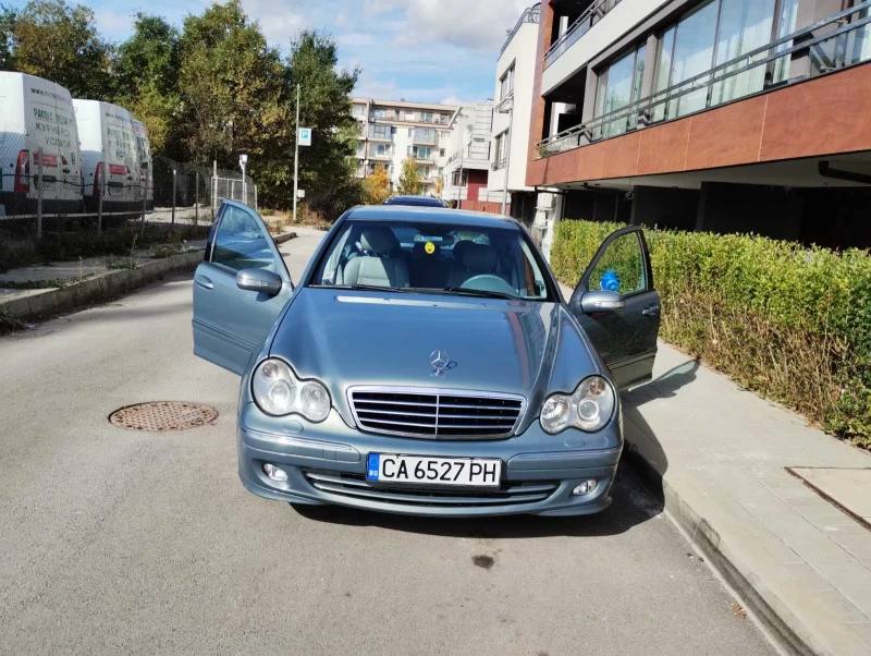 Mercedes-Benz C 270, снимка 14 - Автомобили и джипове - 48523476