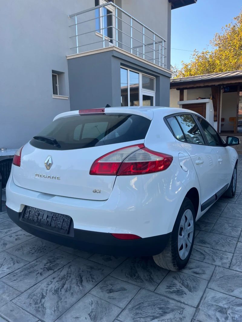 Renault Megane 1.5 Дизел 90к.с 2010г, снимка 6 - Автомобили и джипове - 49099986