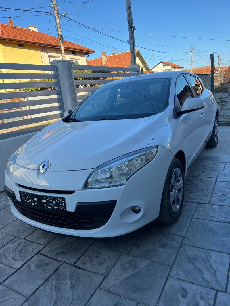 Renault Megane 1.5 Дизел 90к.с 2010г, снимка 1 - Автомобили и джипове - 49099986