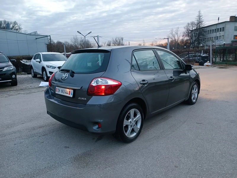 Toyota Auris 1.8i-147кс-ШВЕЙЦАРИЯ-РЪЧКА-6ск-FACELIFT-Keyless, снимка 3 - Автомобили и джипове - 52729177