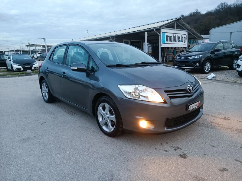 Toyota Auris 1.8i-147кс-ШВЕЙЦАРИЯ-РЪЧКА-6ск-FACELIFT-Keyless, снимка 2 - Автомобили и джипове - 52729177