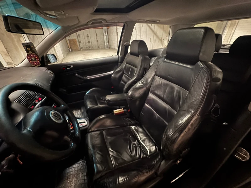 VW Golf, снимка 4 - Автомобили и джипове - 53157928