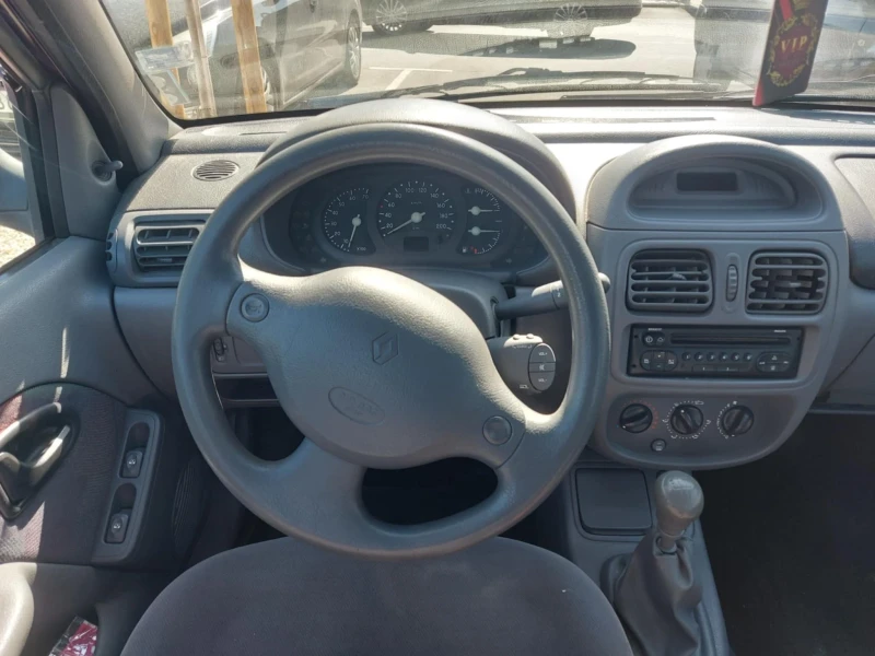 Renault Clio, снимка 4 - Автомобили и джипове - 53286035