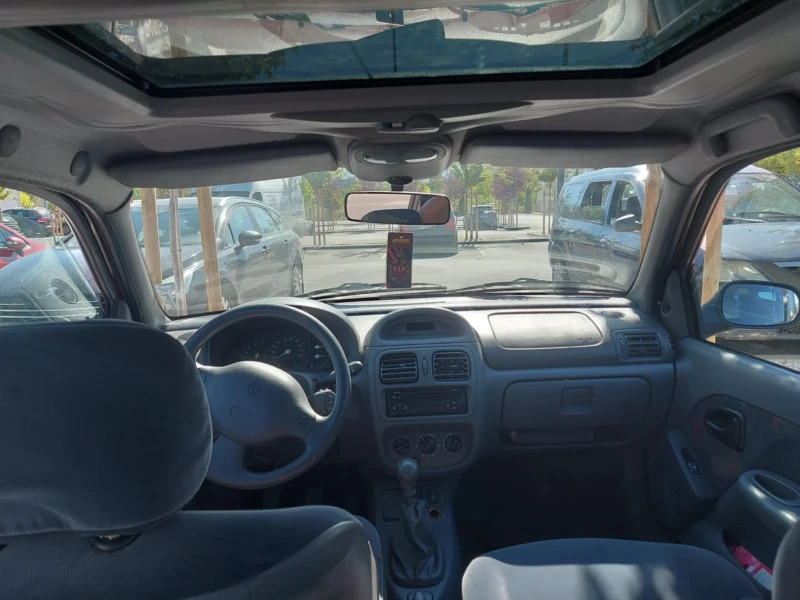 Renault Clio, снимка 5 - Автомобили и джипове - 53286035