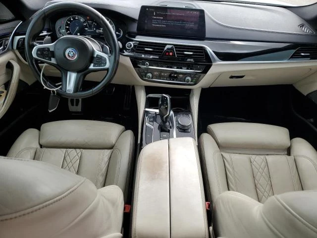 BMW 550 M550i* Вакуум* Harman Kardon* Headup* Full, снимка 9 - Автомобили и джипове - 47579078