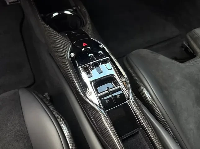 Ferrari 296GTB = Brembo Carbon Ceramic Brakes = Гаранция, снимка 11 - Автомобили и джипове - 55486286