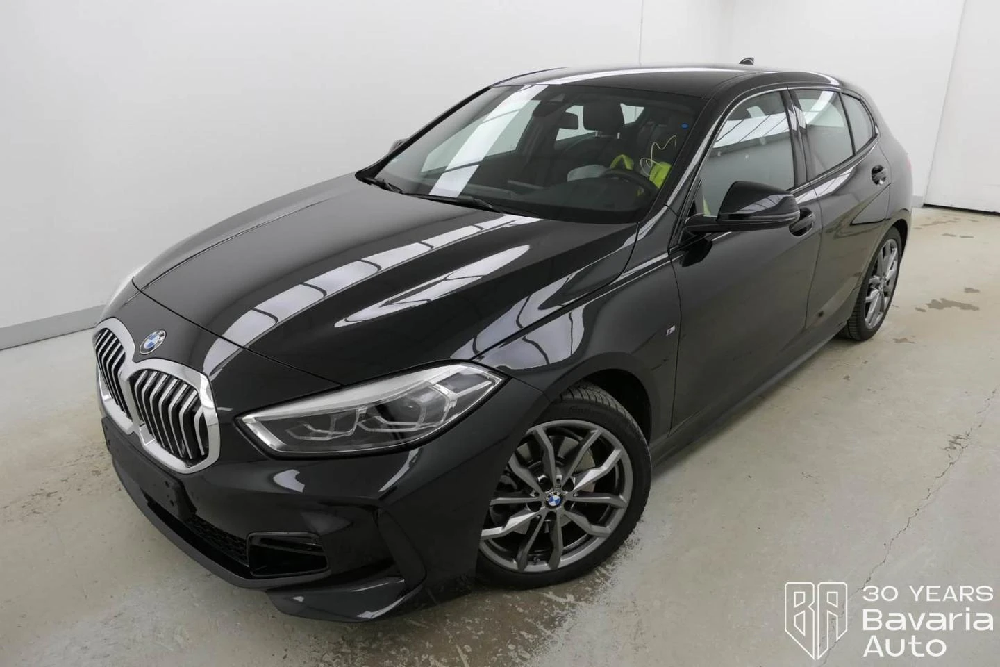 BMW 120 i Steptronic Modell M Sport, снимка 1