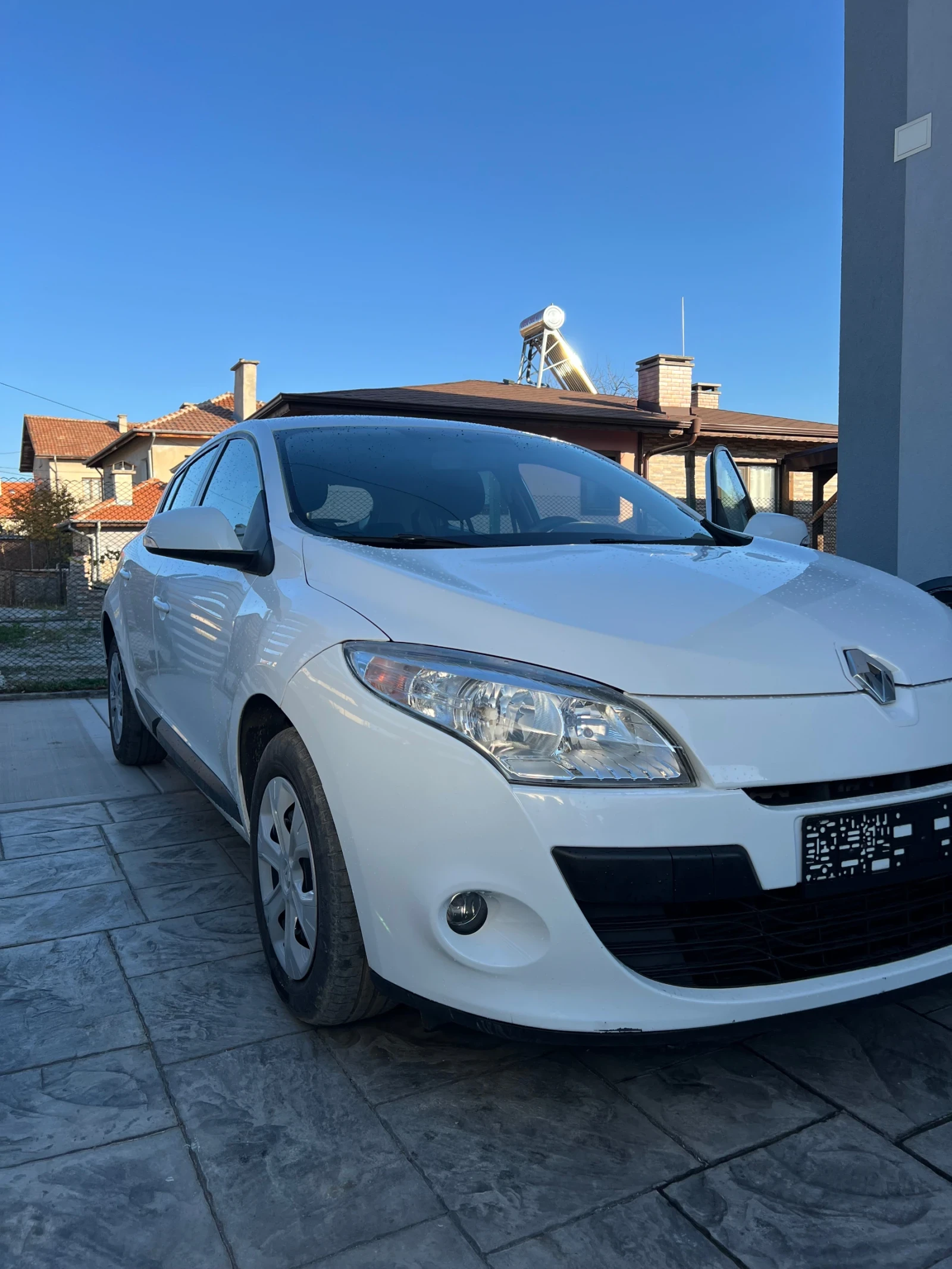 Renault Megane 1.5 Дизел 90к.с 2010г - изображение 4