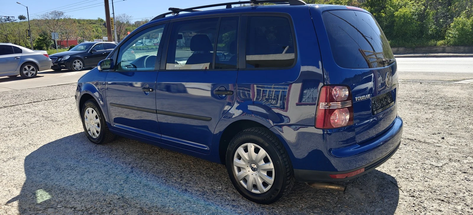 VW Touran 2.0i-7места09г - изображение 5