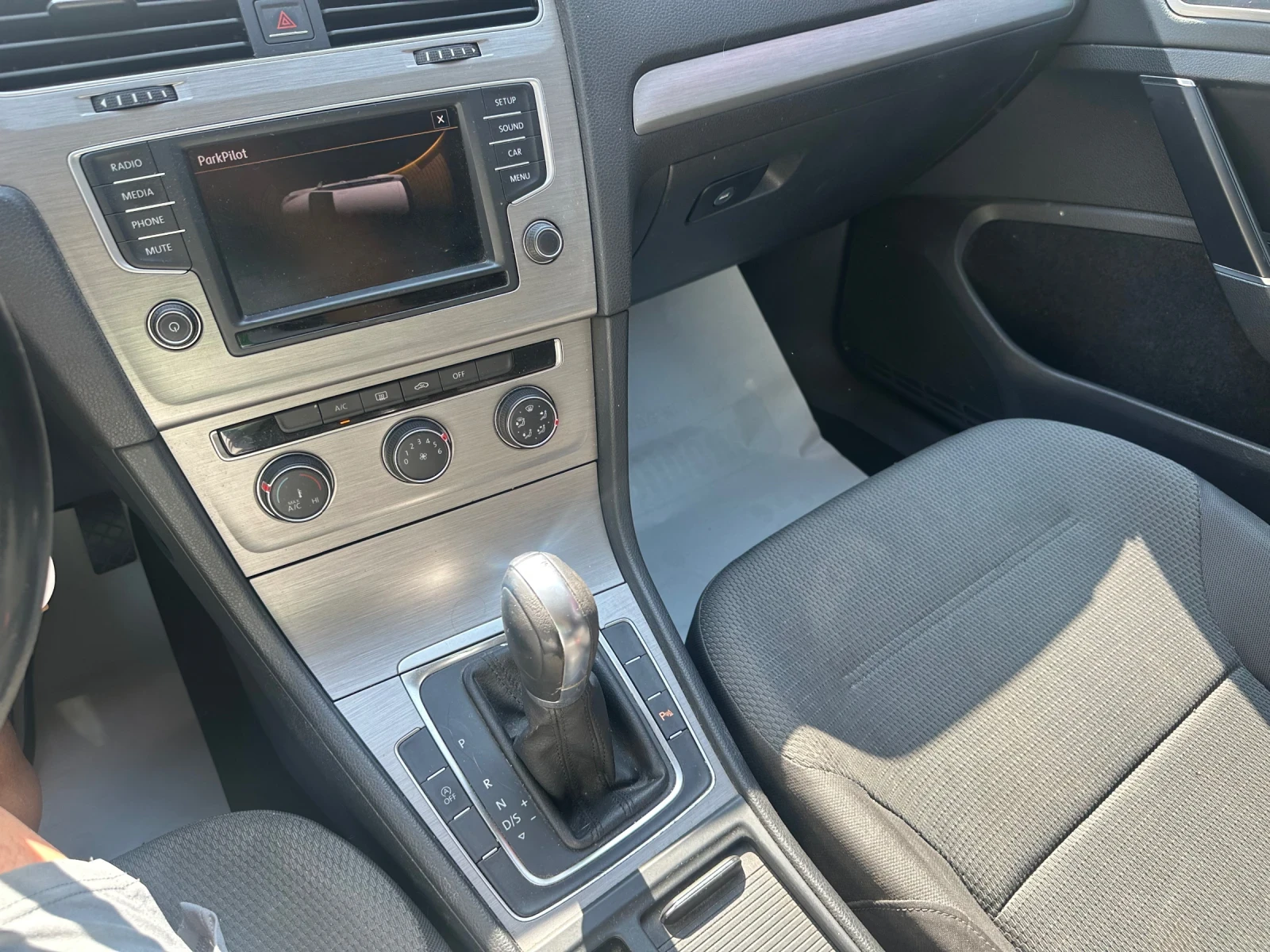 VW Golf VII Автомат 7 DSG Blue TDI - изображение 9