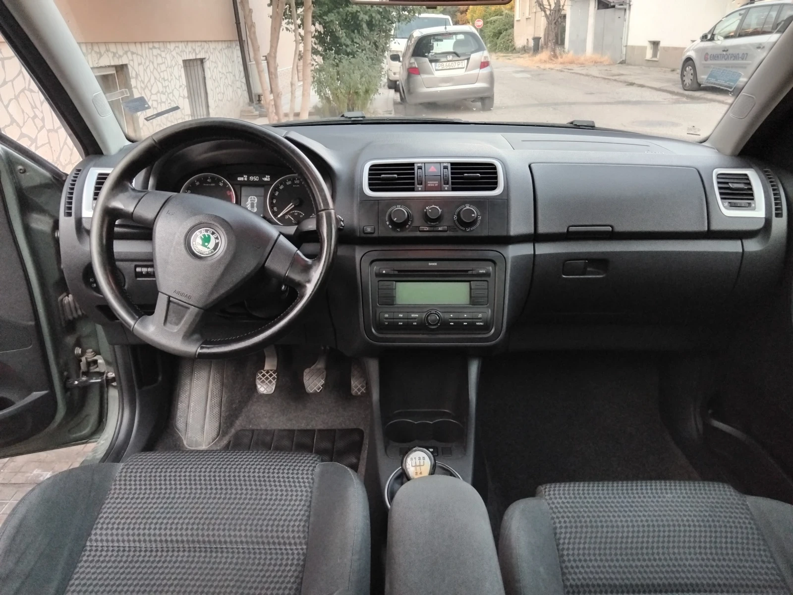 Skoda Roomster 1.4i - изображение 8