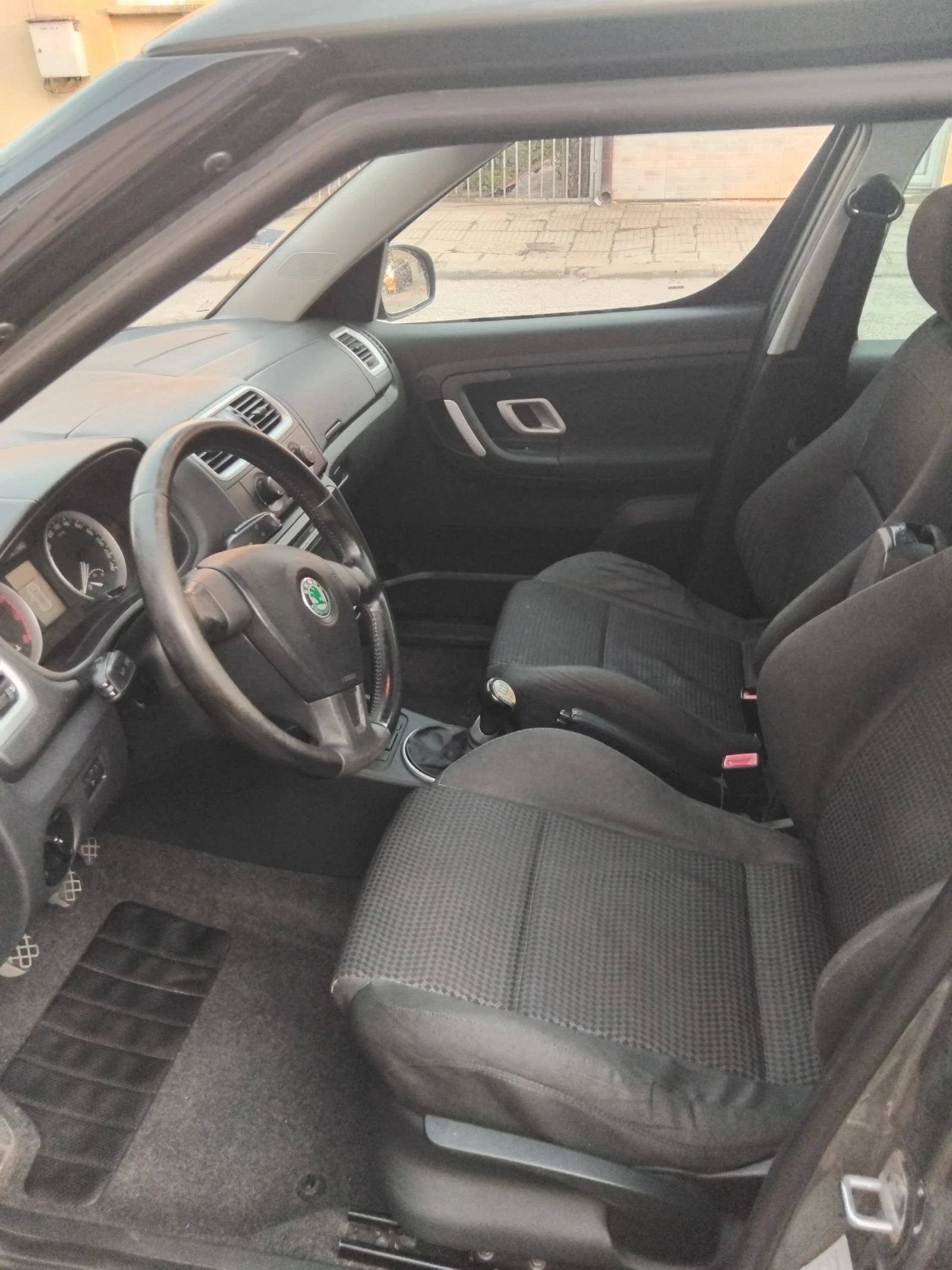 Skoda Roomster 1.4i - изображение 7