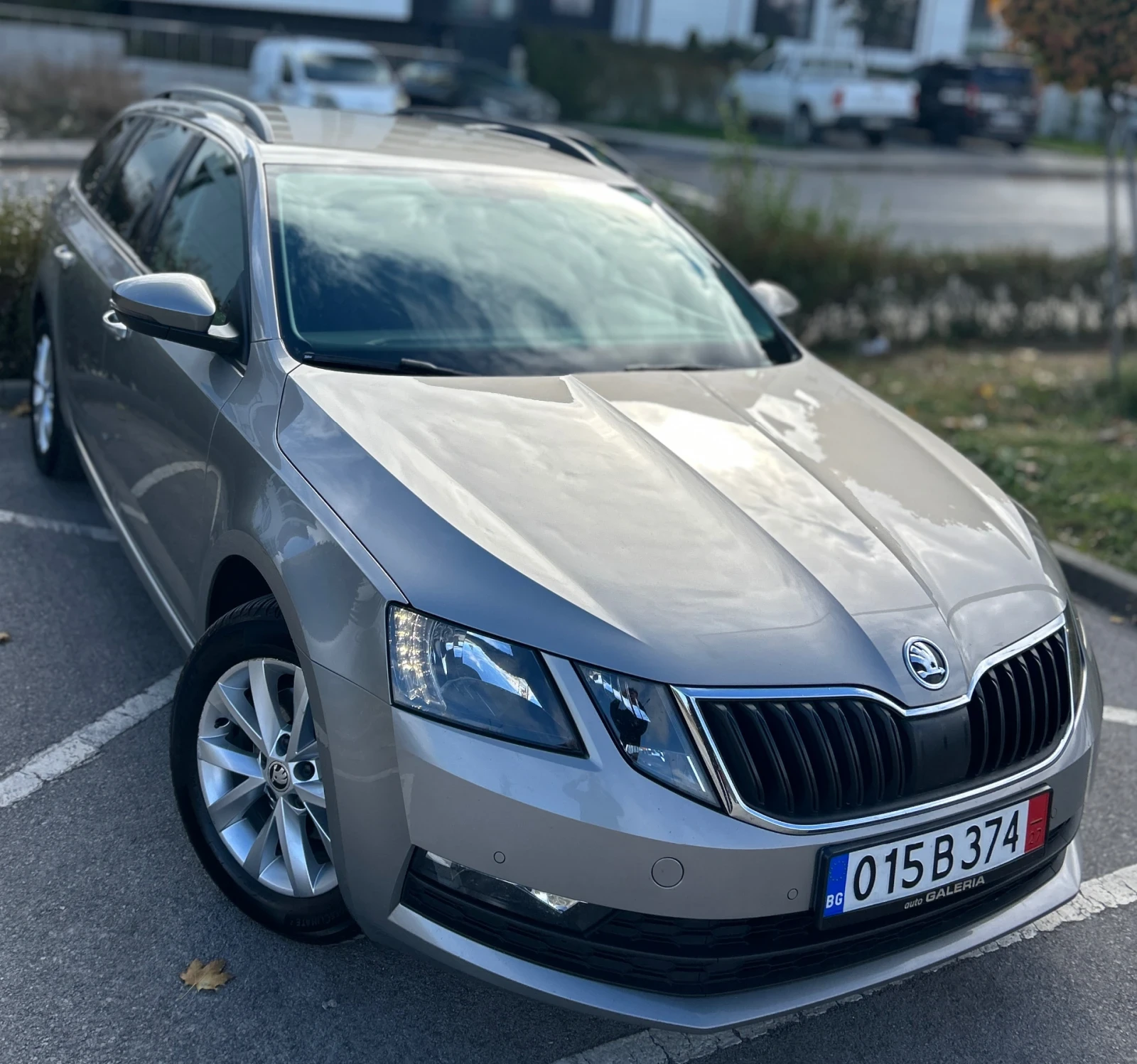 Skoda Octavia 2.0TDI* BUSINESS* НОВИ ЗИМНИ ГУМИ! - изображение 2