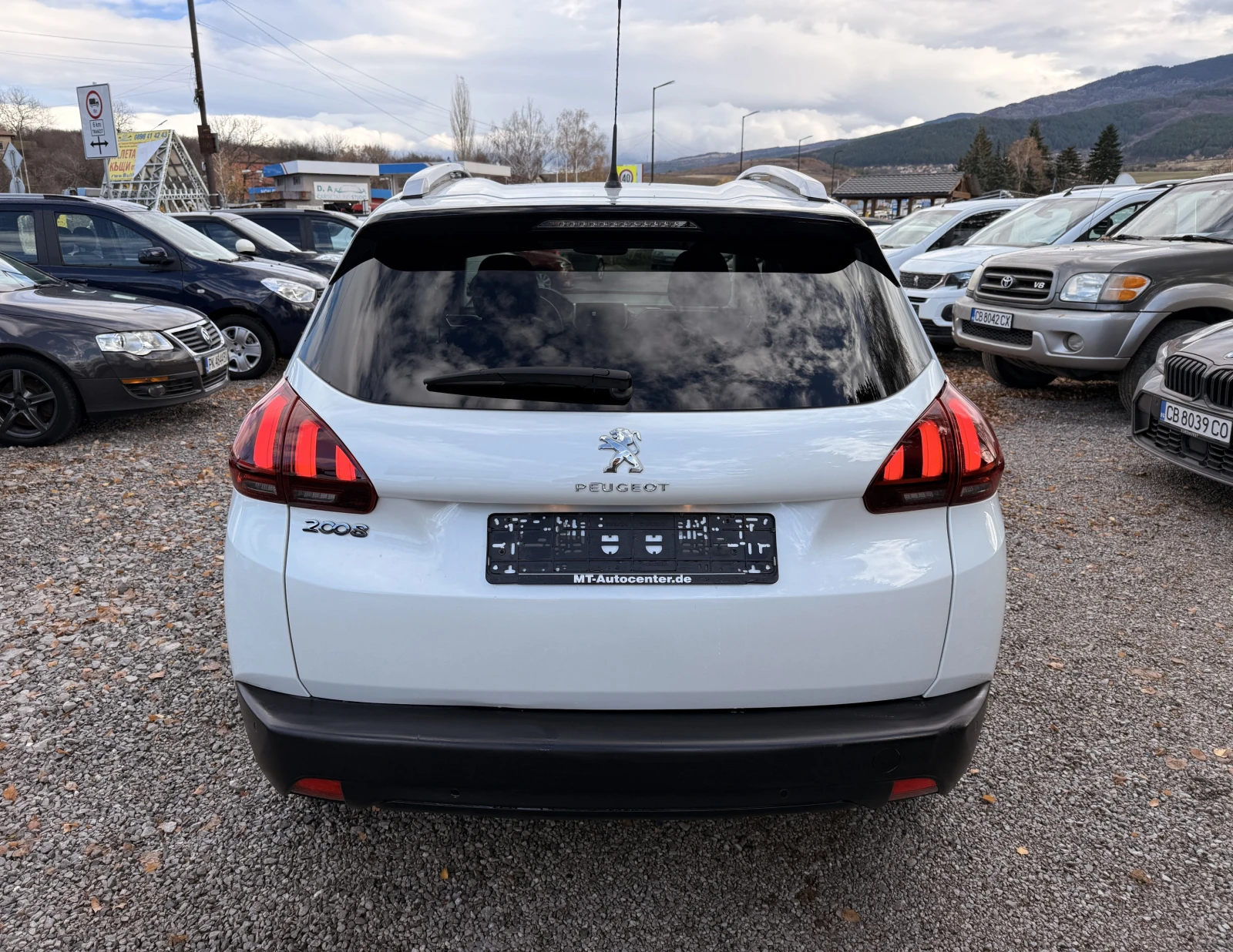 Peugeot 2008 1.2i STYLE;FULL;EURO6;GERMANY;TUV;NAVI;PANORAMA - изображение 6