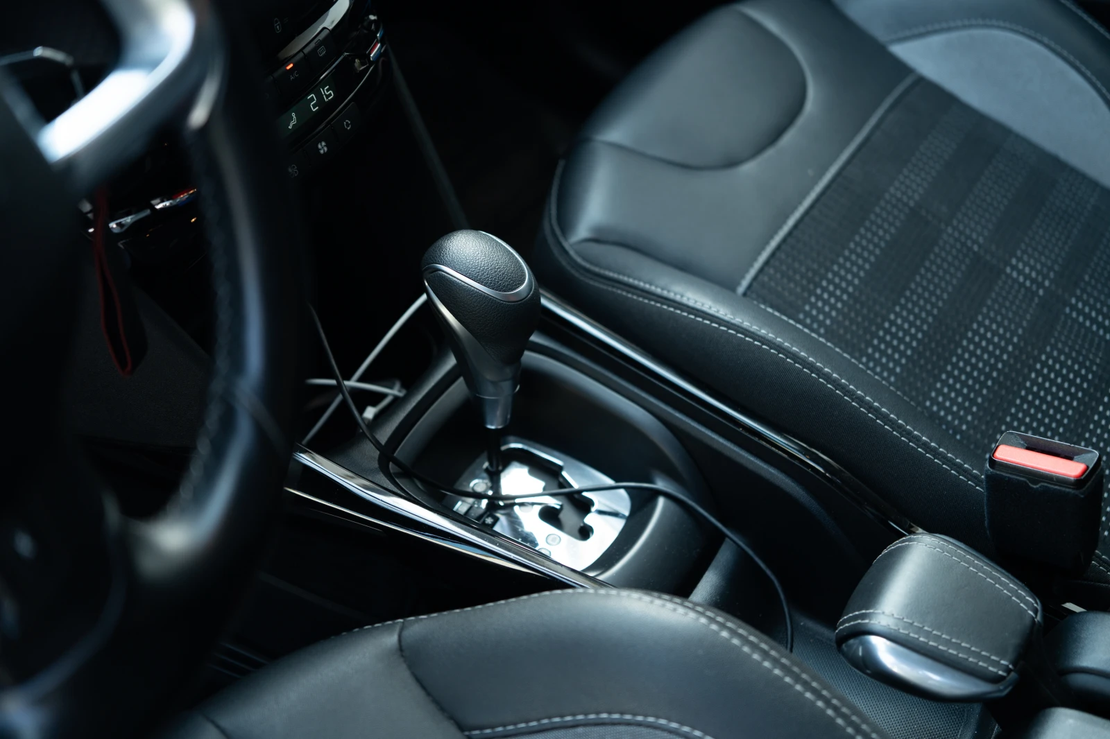 Peugeot 2008 1.2 automat | Mobile.bg   9