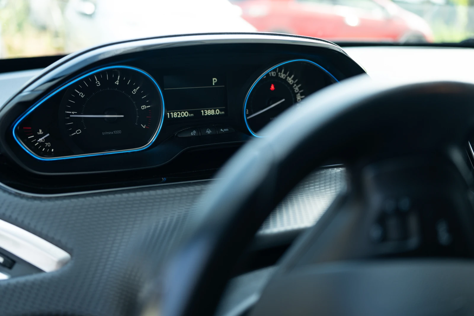 Peugeot 2008 1.2 automat | Mobile.bg   10