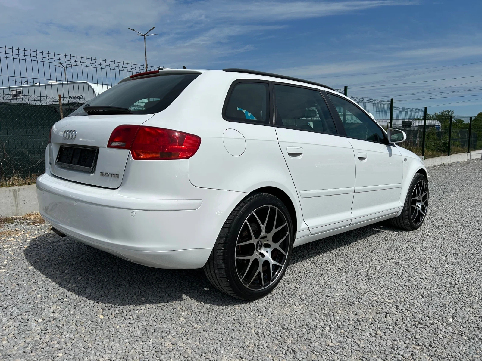 Audi A3 2.0TDi/AUTOMATIC/140K.C./АВТОКАСКО/НОВ ВНОС, снимка 8 - Автомобили и джипове - 52773572