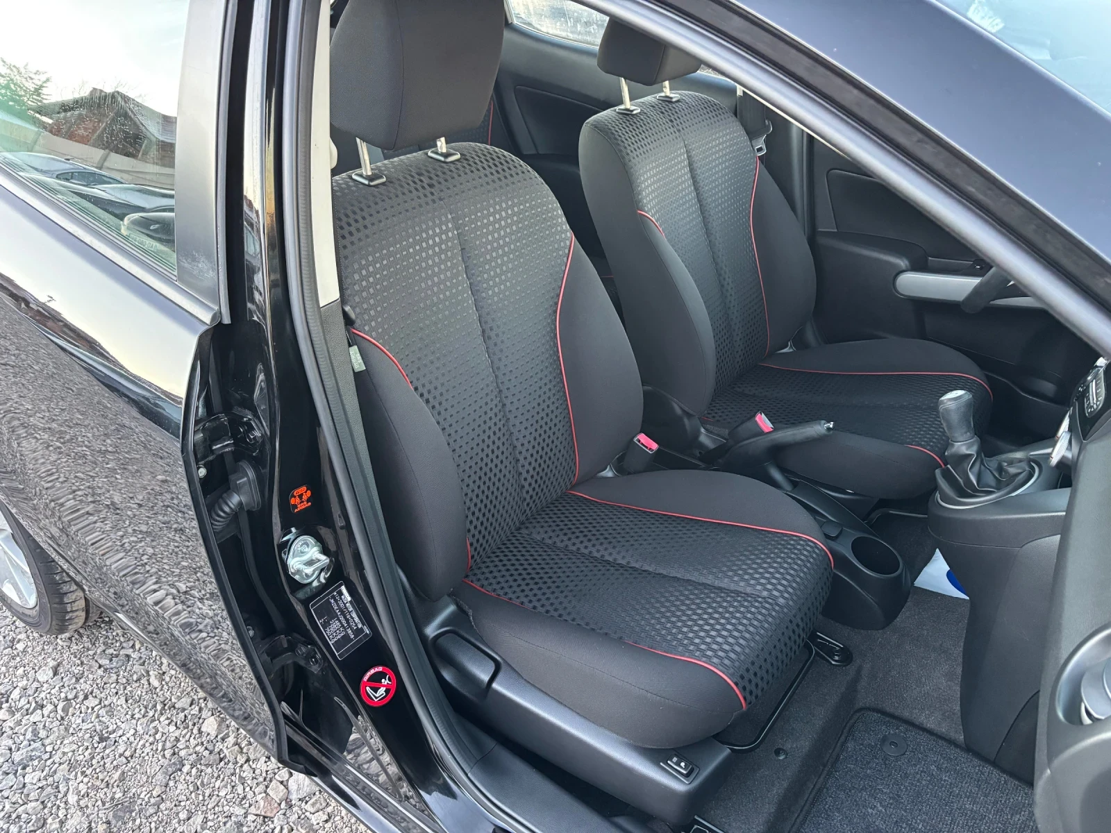 Mazda 2 1.3-85кс - изображение 8