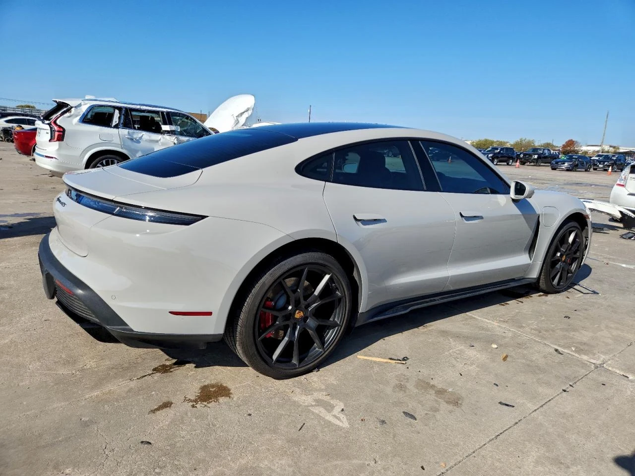 Porsche Taycan GTS AWD Performance Battery Plus - изображение 3