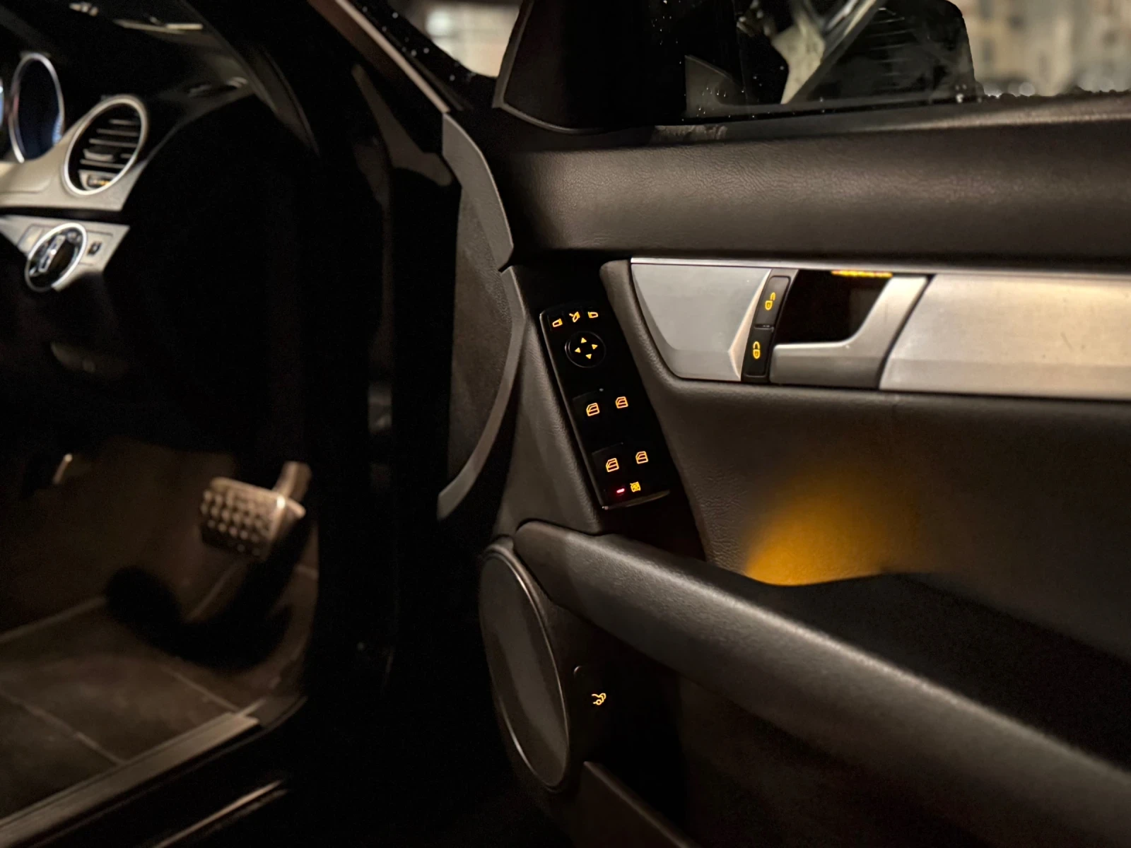 Mercedes-Benz C 220 OM651 170hp AUTO , снимка 10 - Автомобили и джипове - 53939825