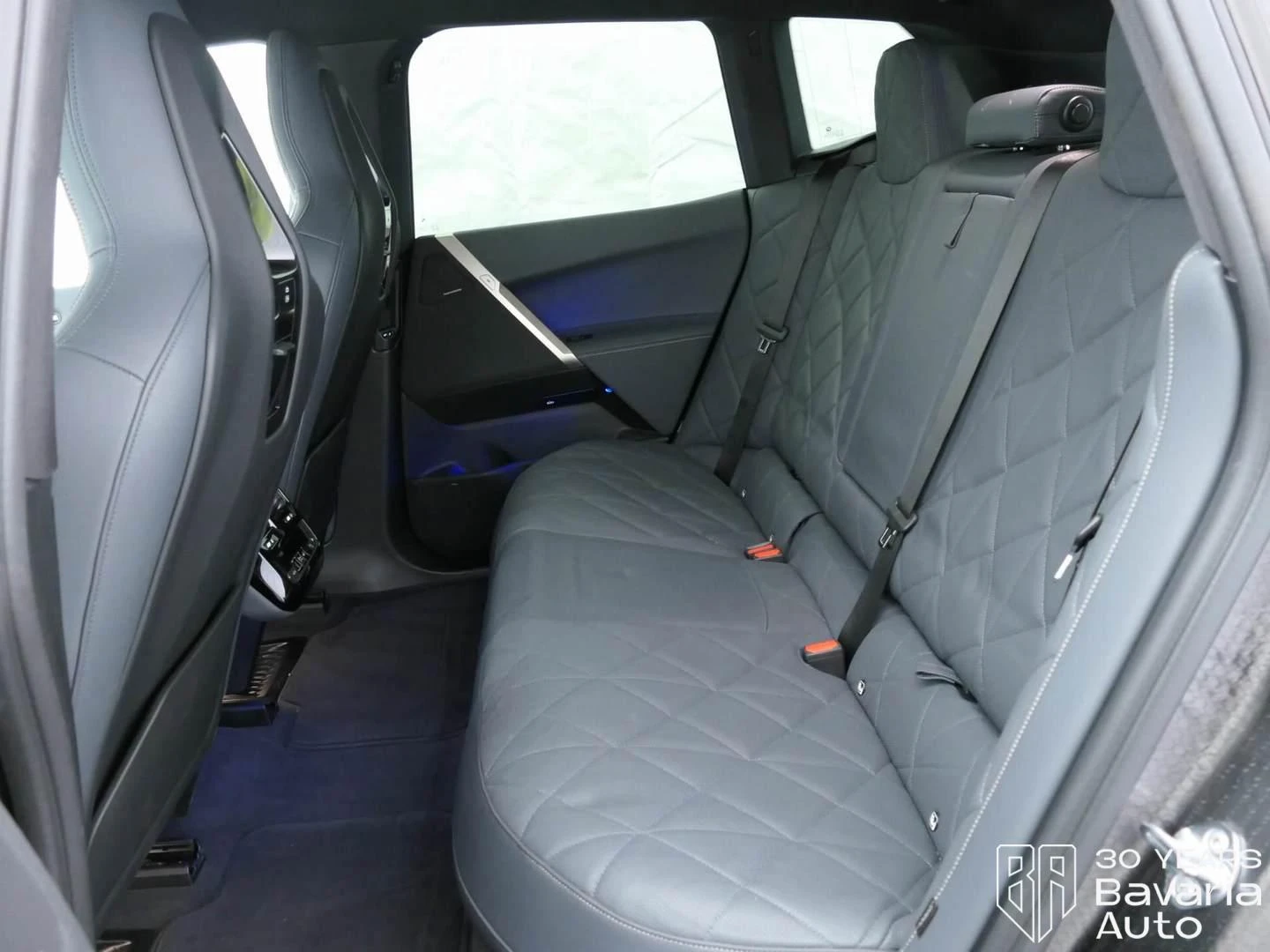 BMW iX 50 xDrive Sport, снимка 8 - Автомобили и джипове - 54044513