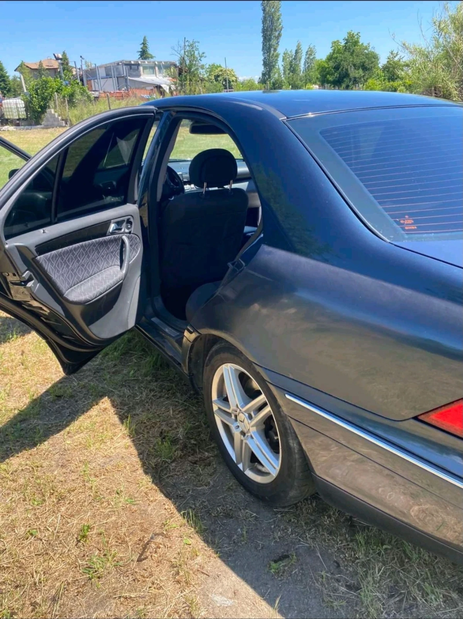 Mercedes-Benz C 180 ELEGANCE, снимка 4 - Автомобили и джипове - 54654335