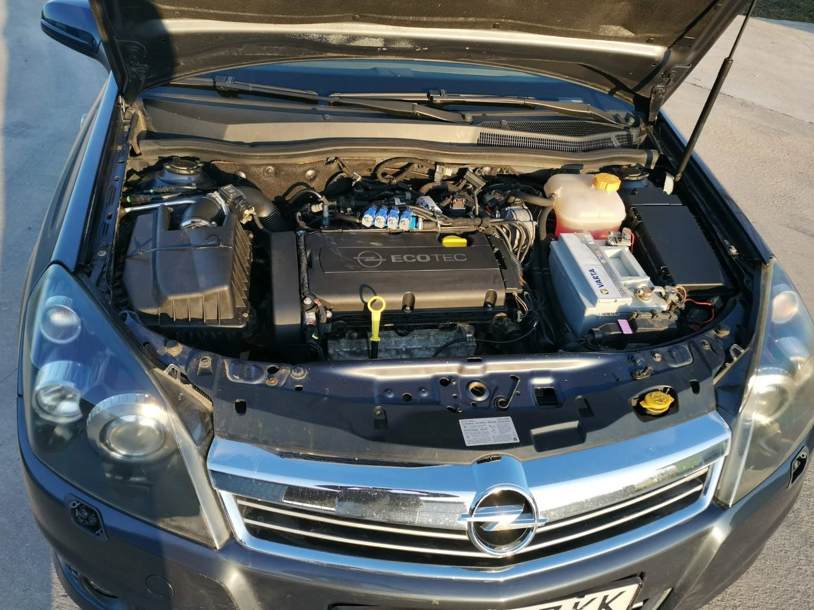 Opel Astra H, снимка 4 - Автомобили и джипове - 54948658