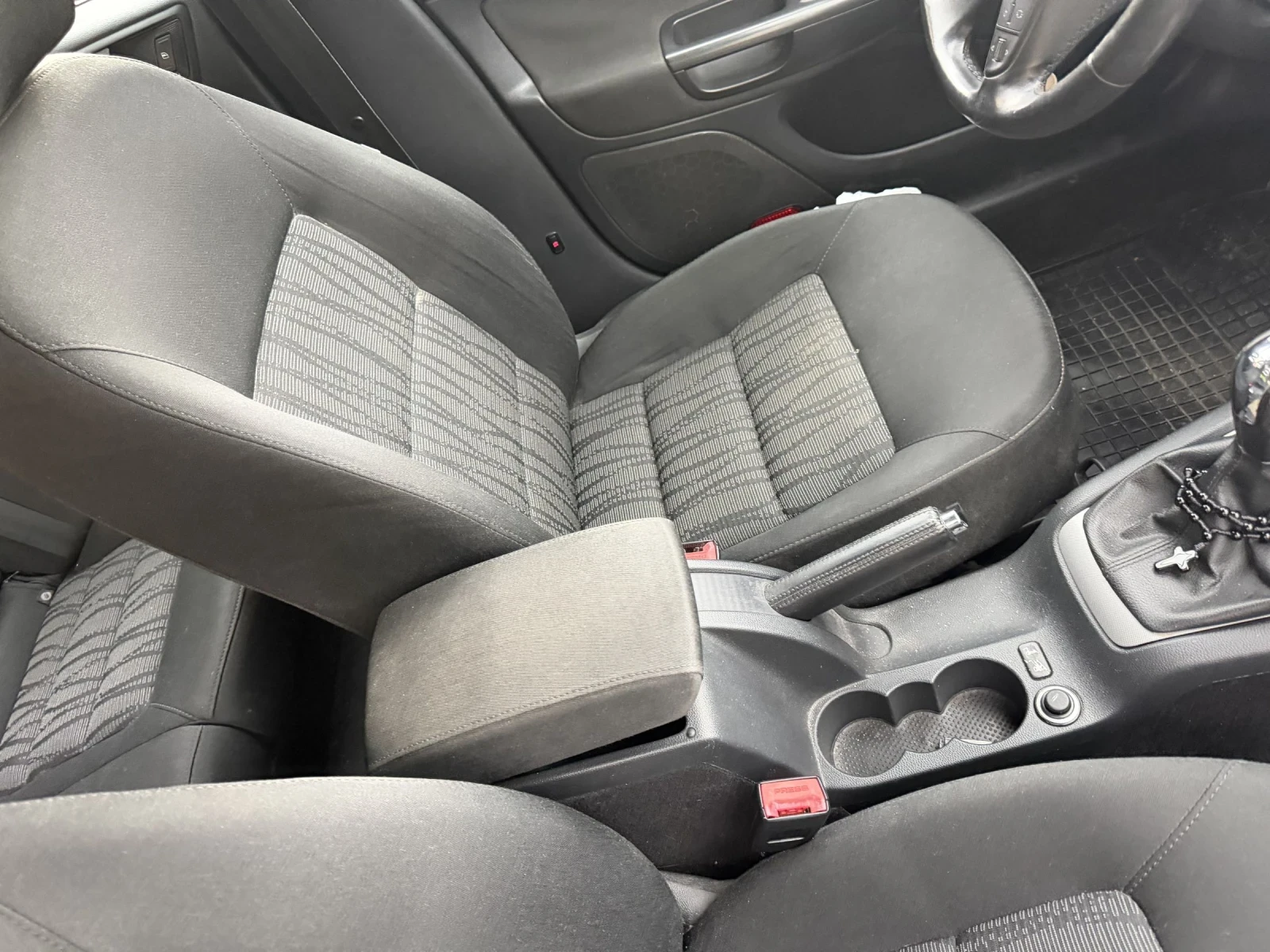 Skoda Octavia 1.8 , снимка 10 - Автомобили и джипове - 54952983