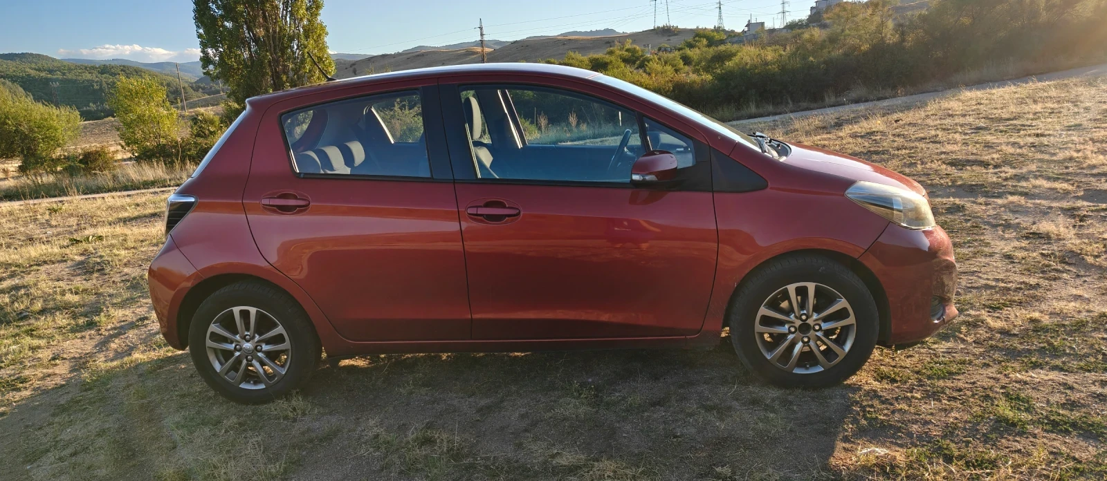 Toyota Yaris, снимка 4 - Автомобили и джипове - 55170391
