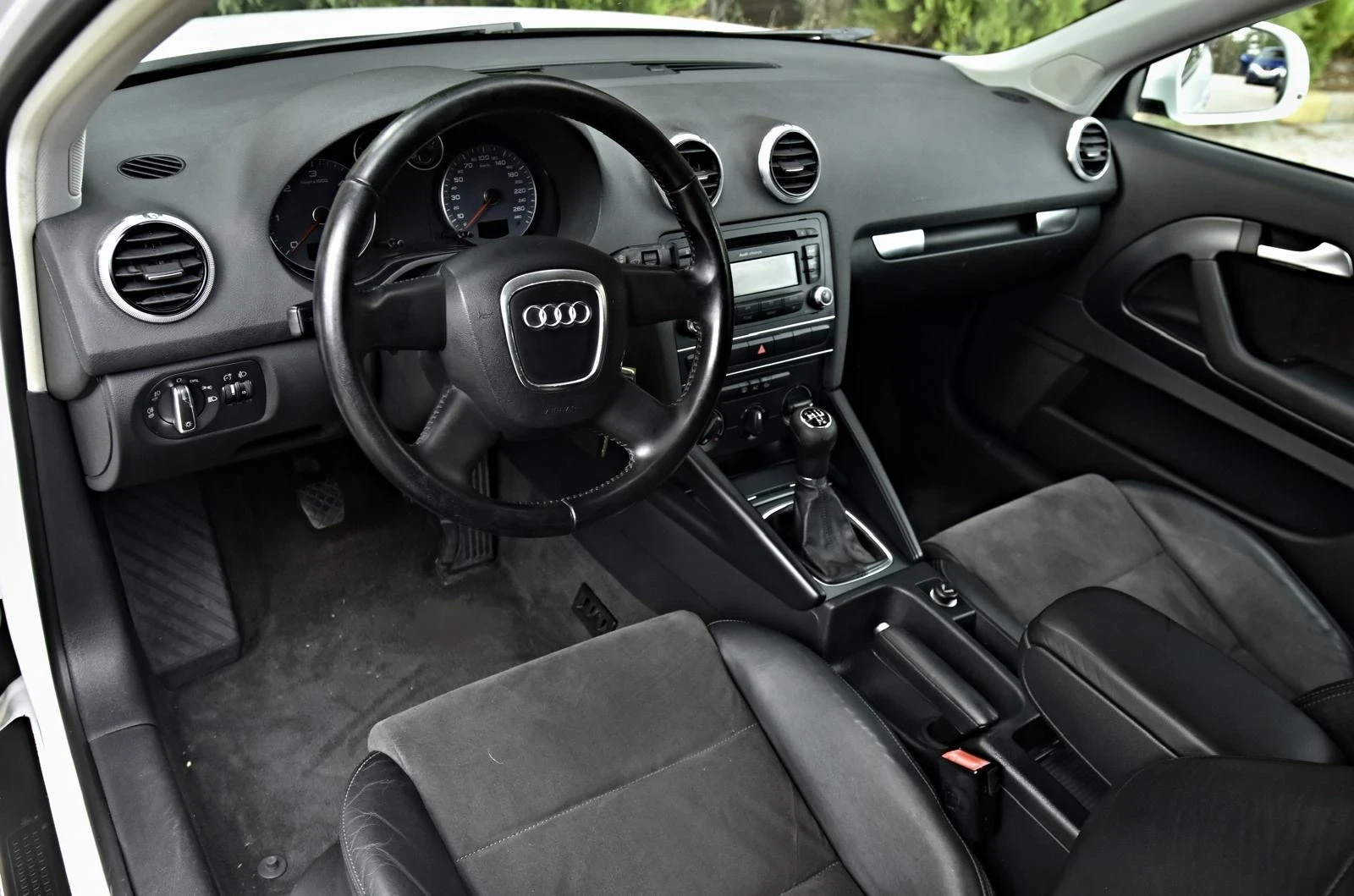 Audi A3 1.6TDI, снимка 7 - Автомобили и джипове - 55423289