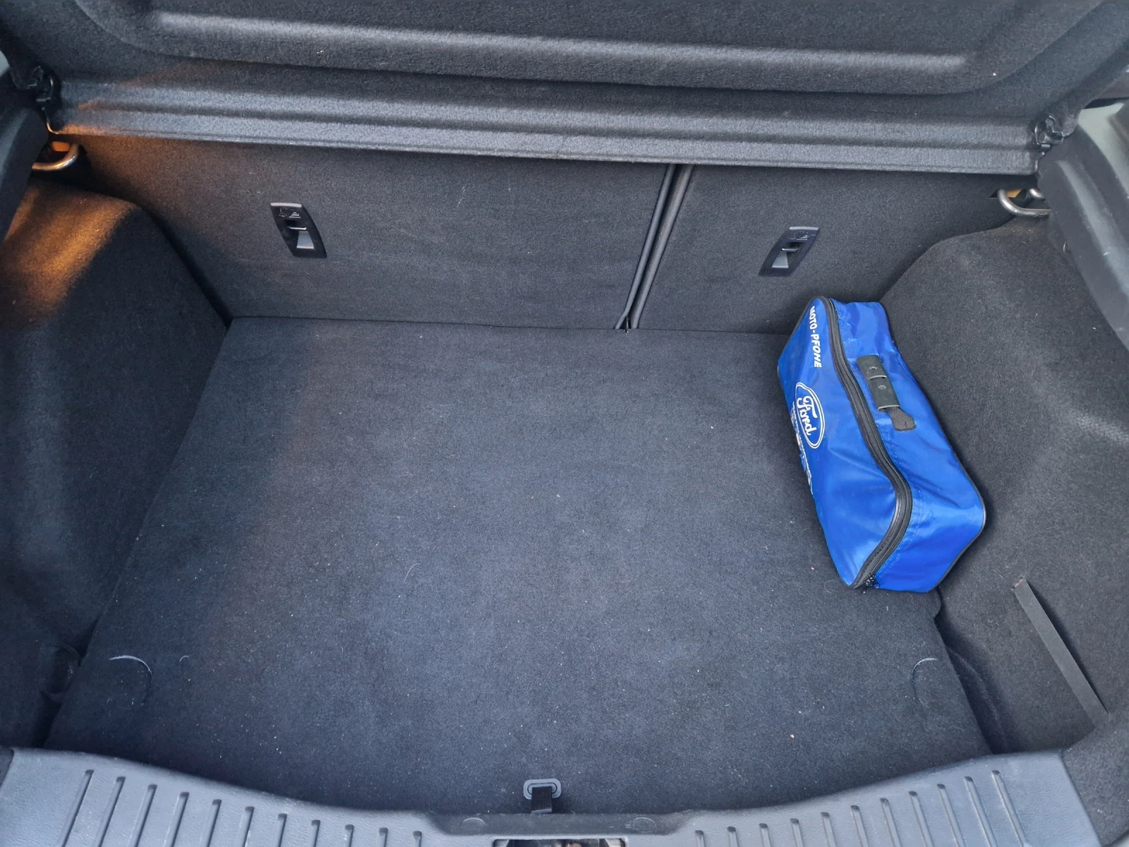 Ford Focus 1.5 CDTi, снимка 12 - Автомобили и джипове - 55455329