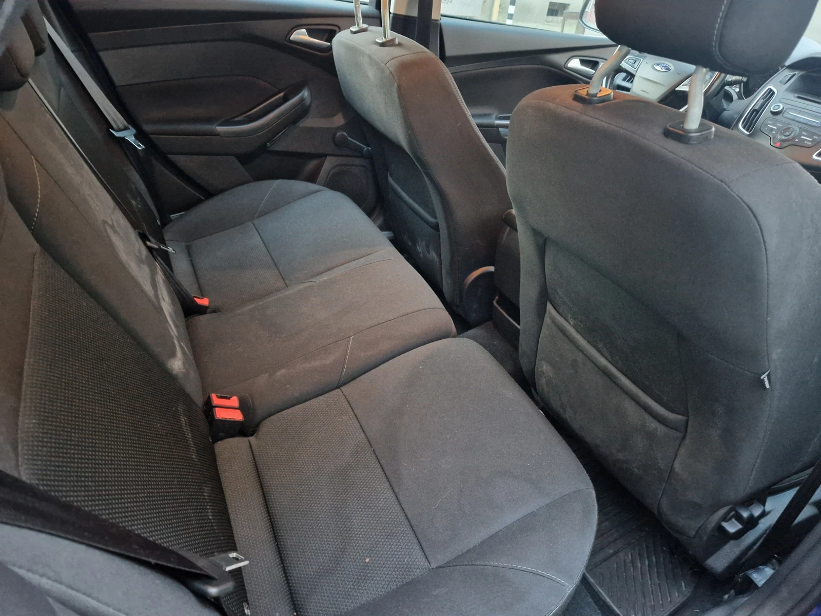 Ford Focus 1.5 CDTi, снимка 11 - Автомобили и джипове - 55455329