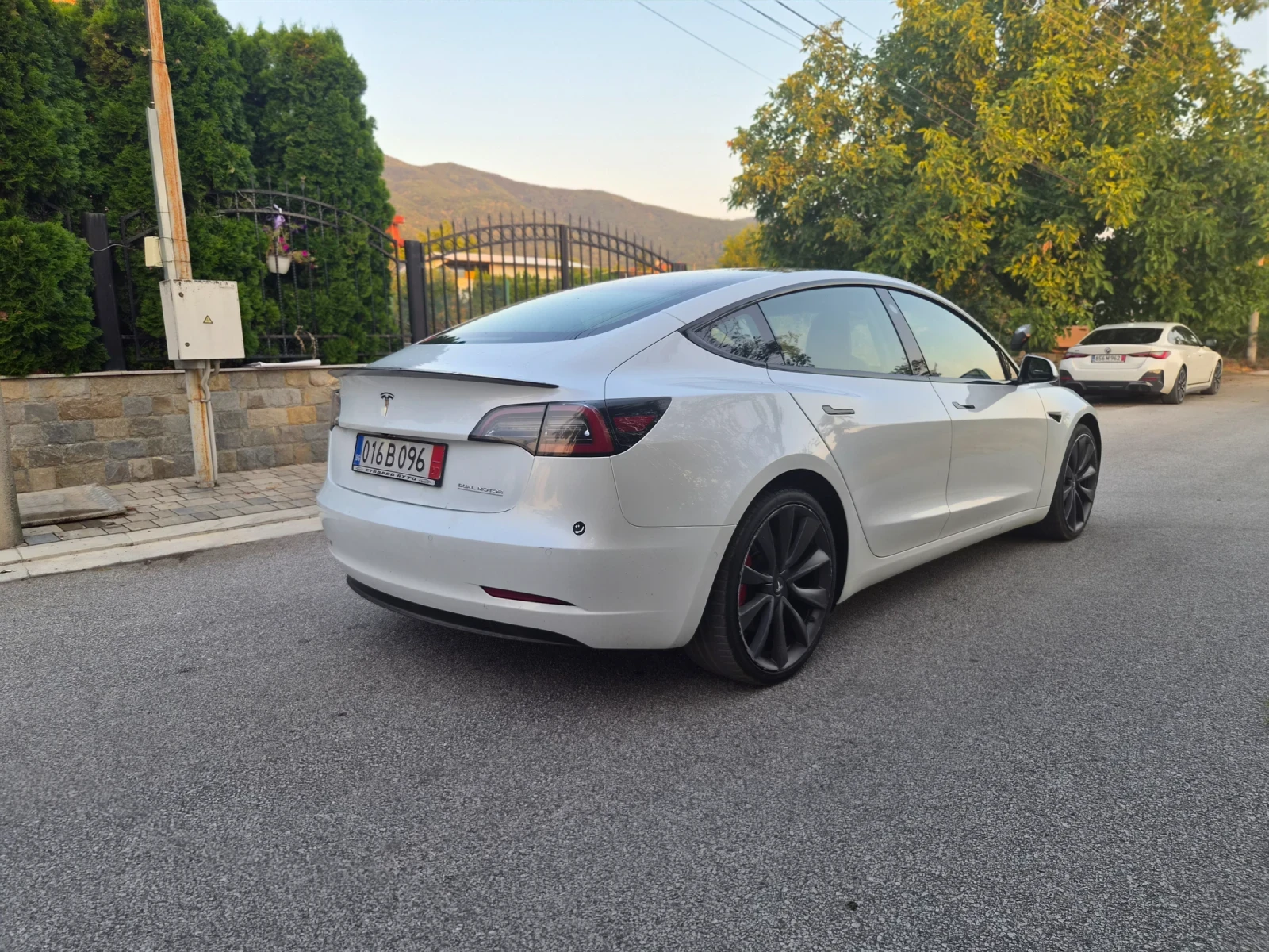 Tesla Model 3 Performance/20г, снимка 4 - Автомобили и джипове - 55568793