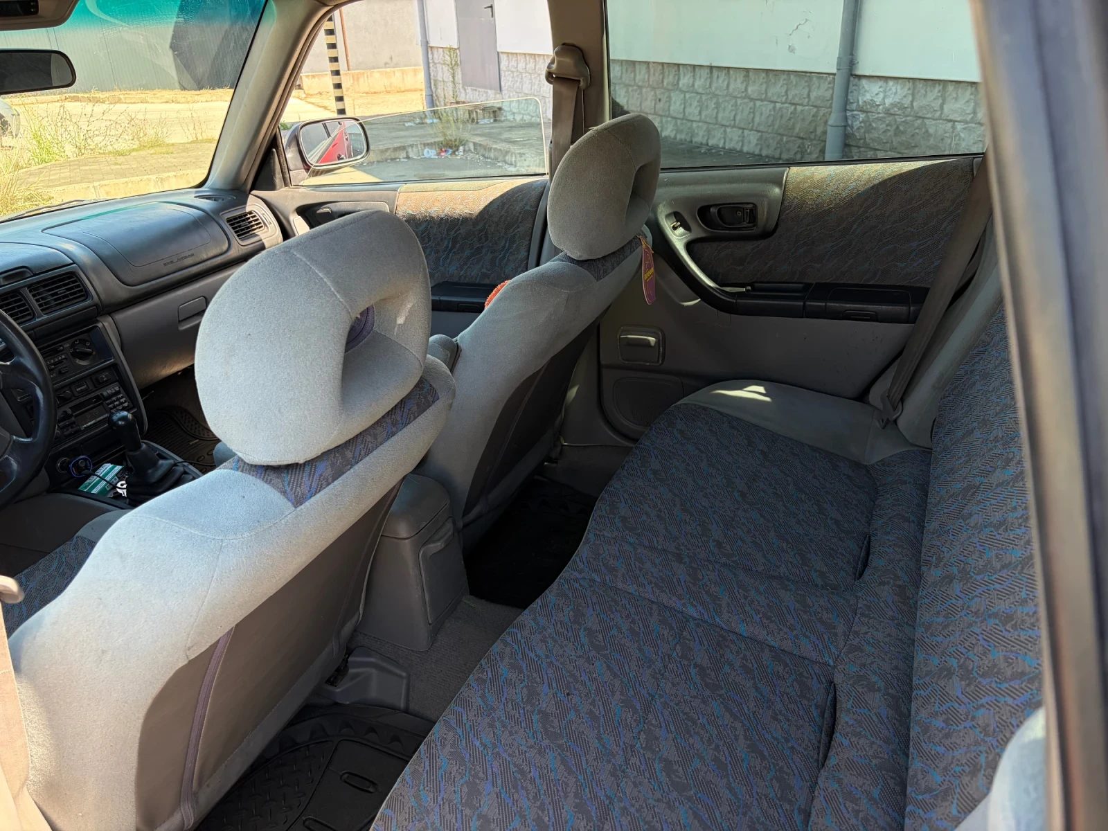 Subaru Forester 2.0i, снимка 8 - Автомобили и джипове - 55678557