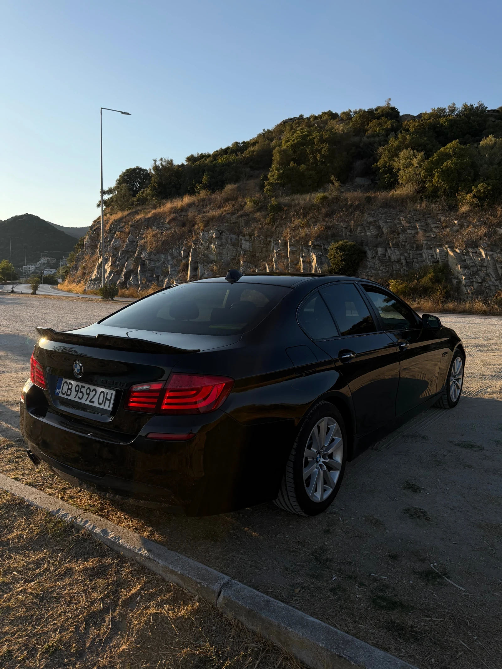 BMW 530 530D 258hp Задно, снимка 3 - Автомобили и джипове - 56127583