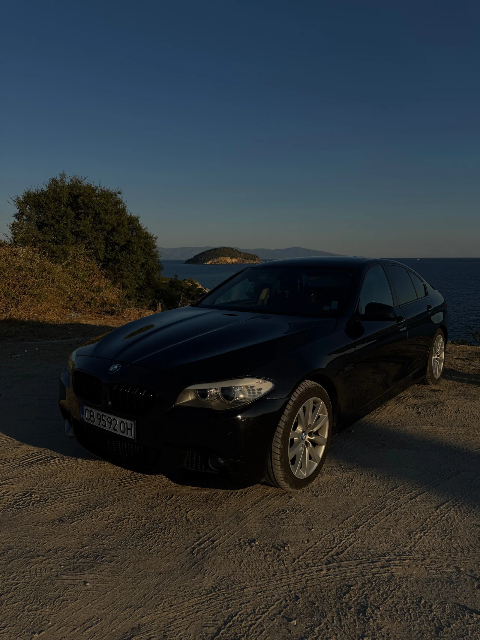 BMW 530 530D 258hp Задно, снимка 6 - Автомобили и джипове - 56127583