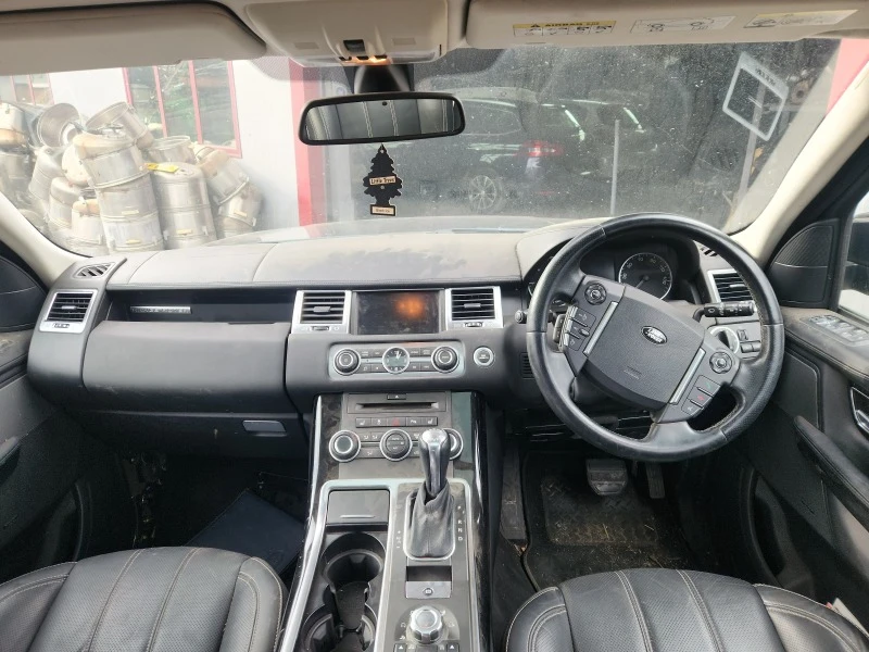 Land Rover Range Rover Sport 3.0HSE, снимка 9 - Автомобили и джипове - 43512404