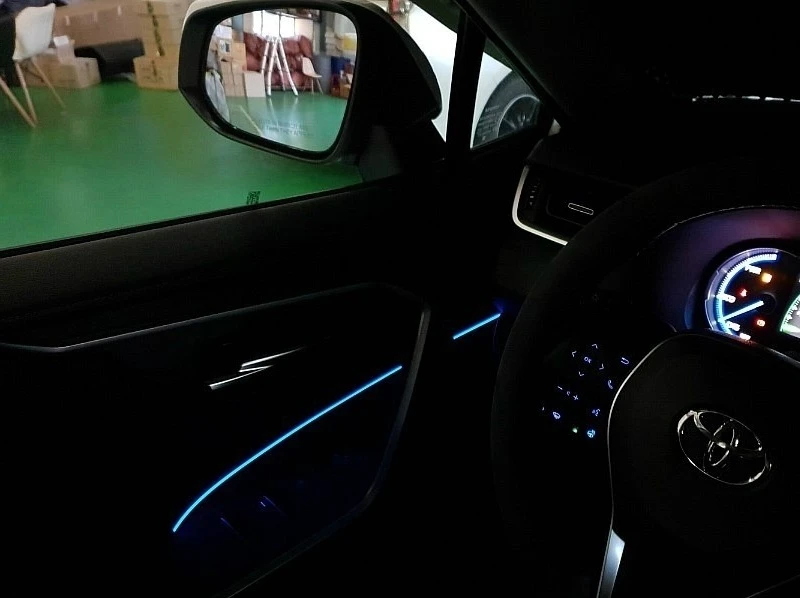 Toyota Rav4 Hybrid Перфектен дипломатически автомобил!!, снимка 16 - Автомобили и джипове - 53158088